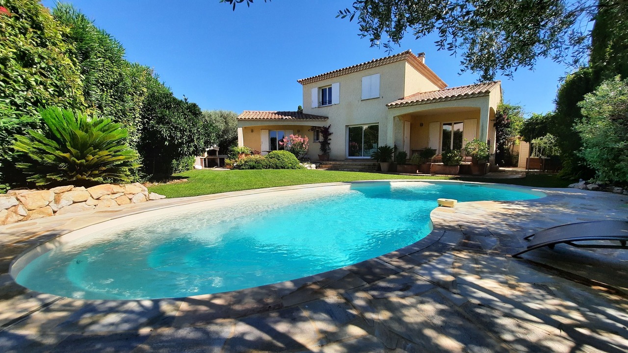 Photo of Outdoor in Calvisson