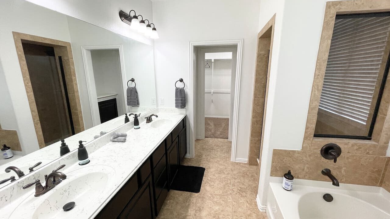 Photo of Bathroom in Little Elm