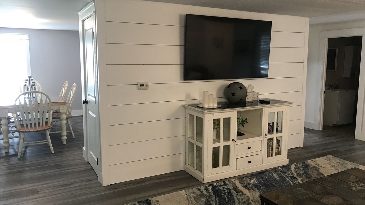 Photo of Livingroom in Camp Ellis
