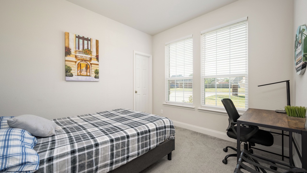 Photo of Bedroom in Lake Dallas