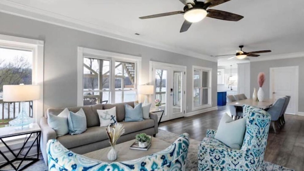 Photo of Livingroom in Ashland City