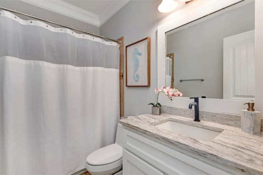 Photo of Bathroom in Ashland City