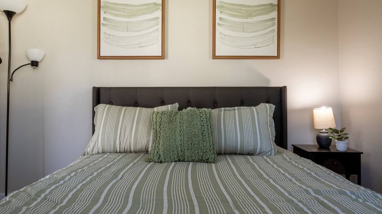 Photo of Bedroom in Lansing