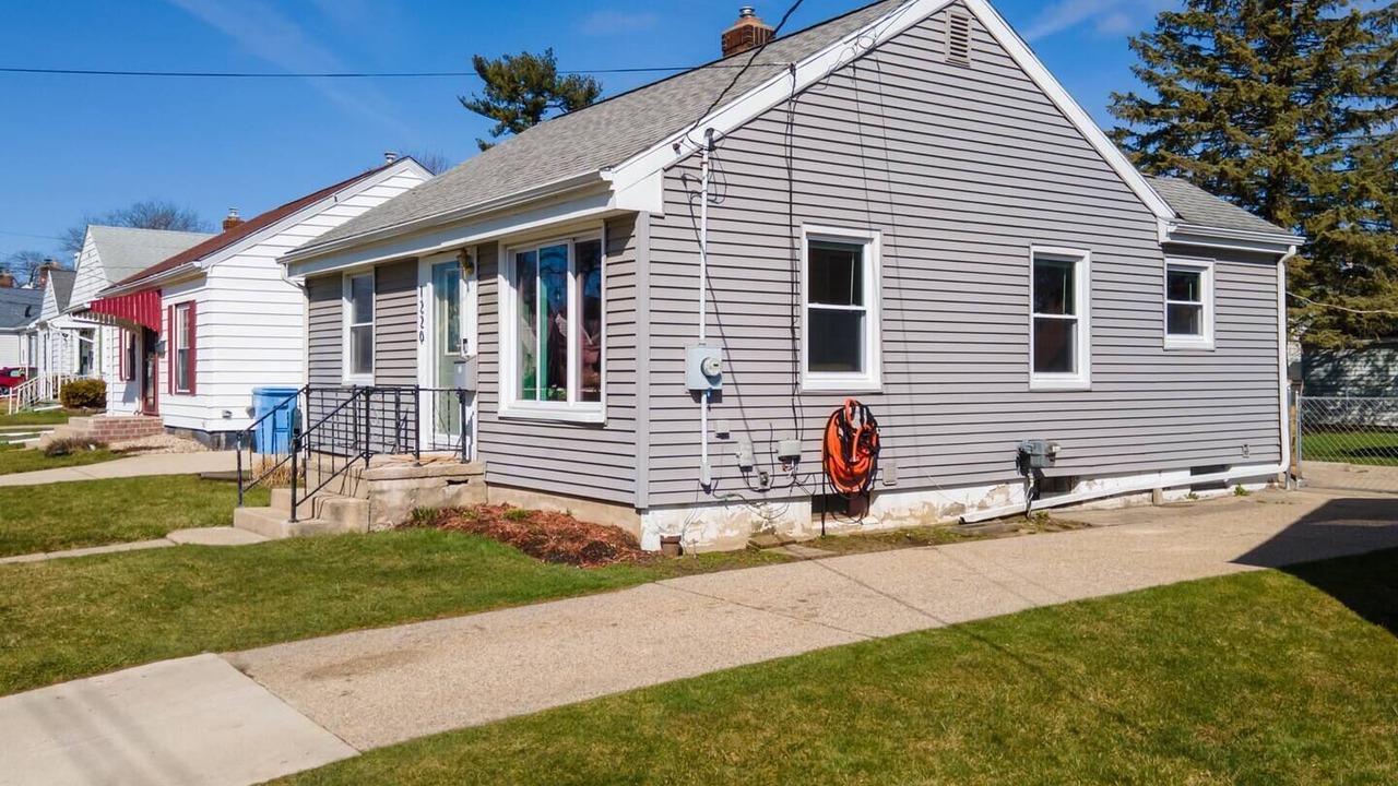 Photo of Outdoor in Lansing