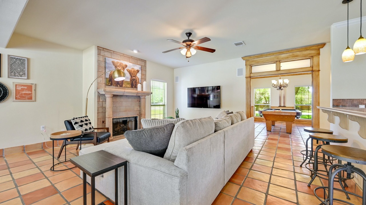 Photo of Livingroom in San Leanna