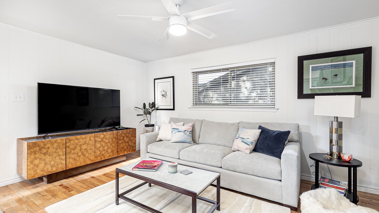 Photo of Livingroom in Northeast Dallas