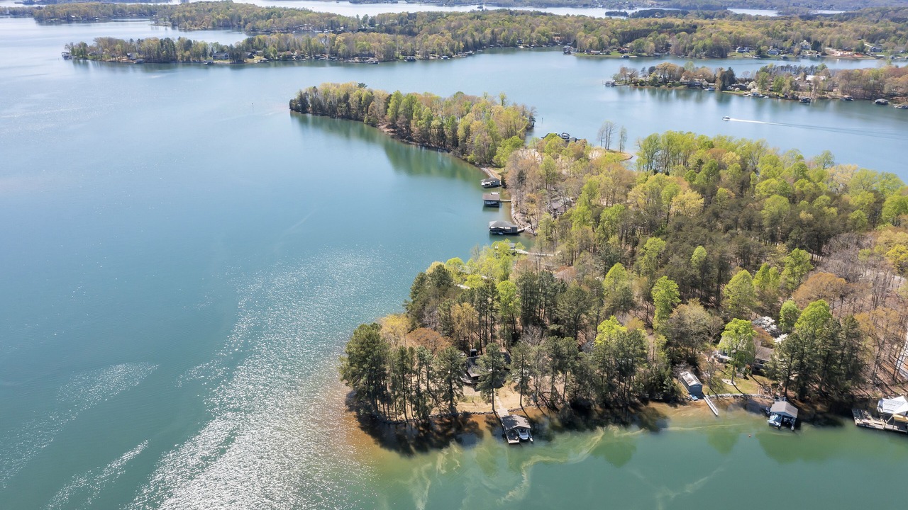 Photo of Outdoor in Smith Mountain Lake