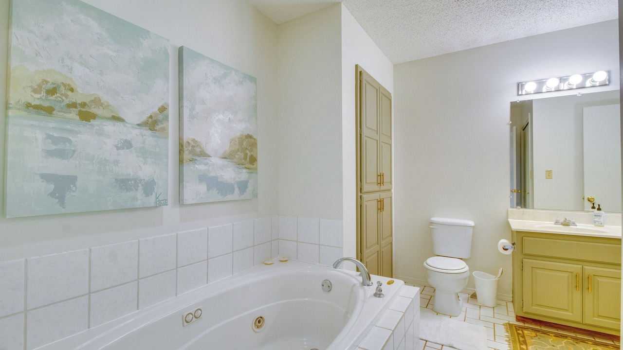 Photo of Bathroom in Cherokee Village