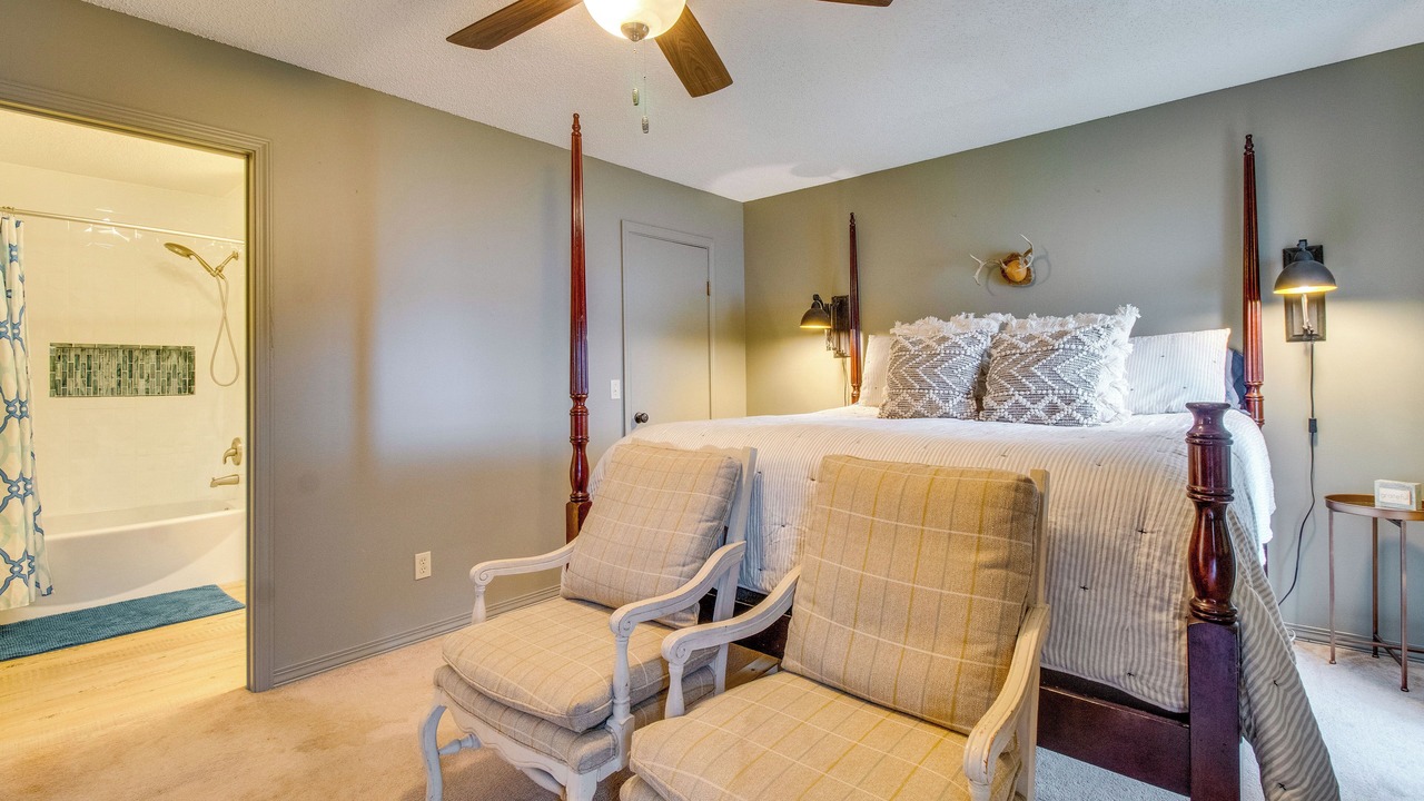 Photo of Bedroom in Cherokee Village