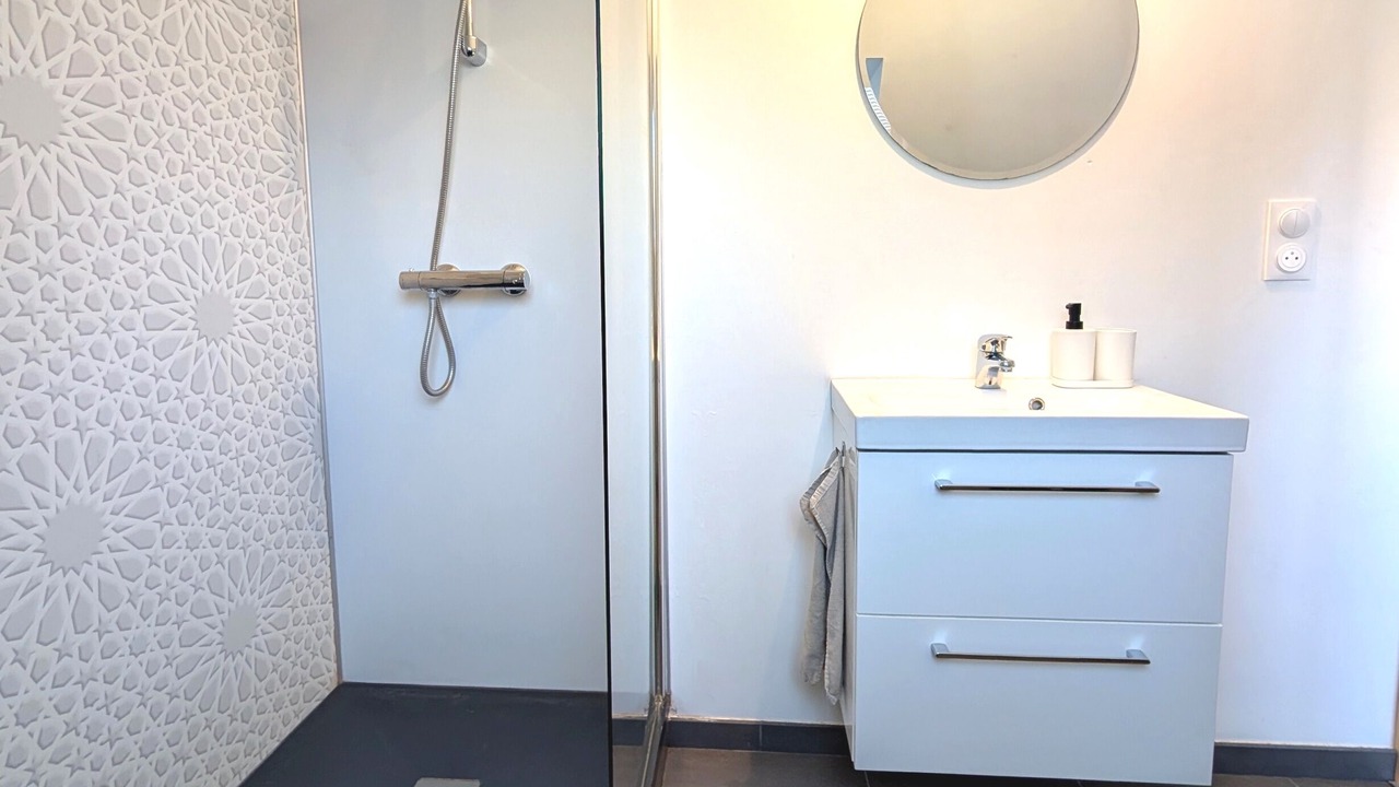 Photo of Bathroom in Chatelaudren