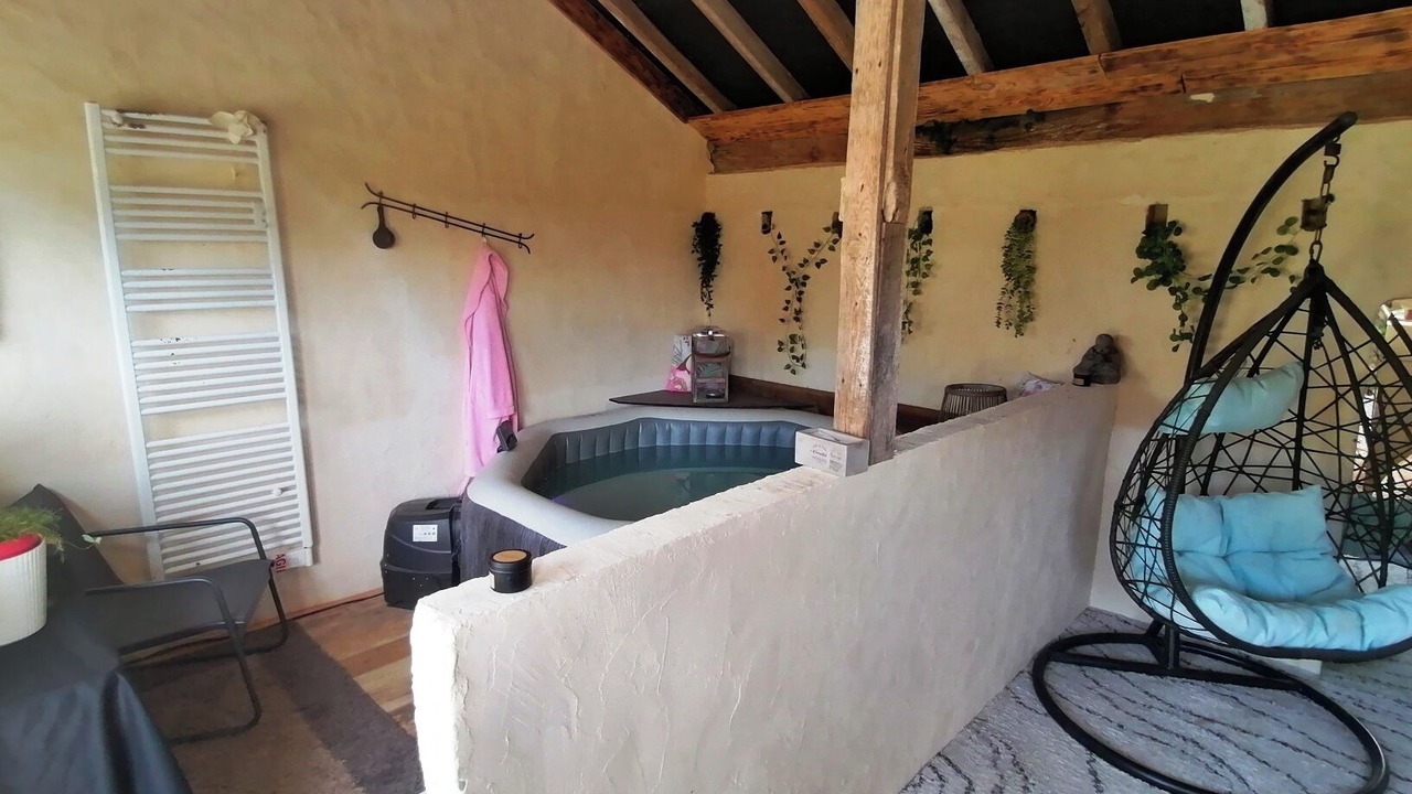 Photo of Others in Cachen