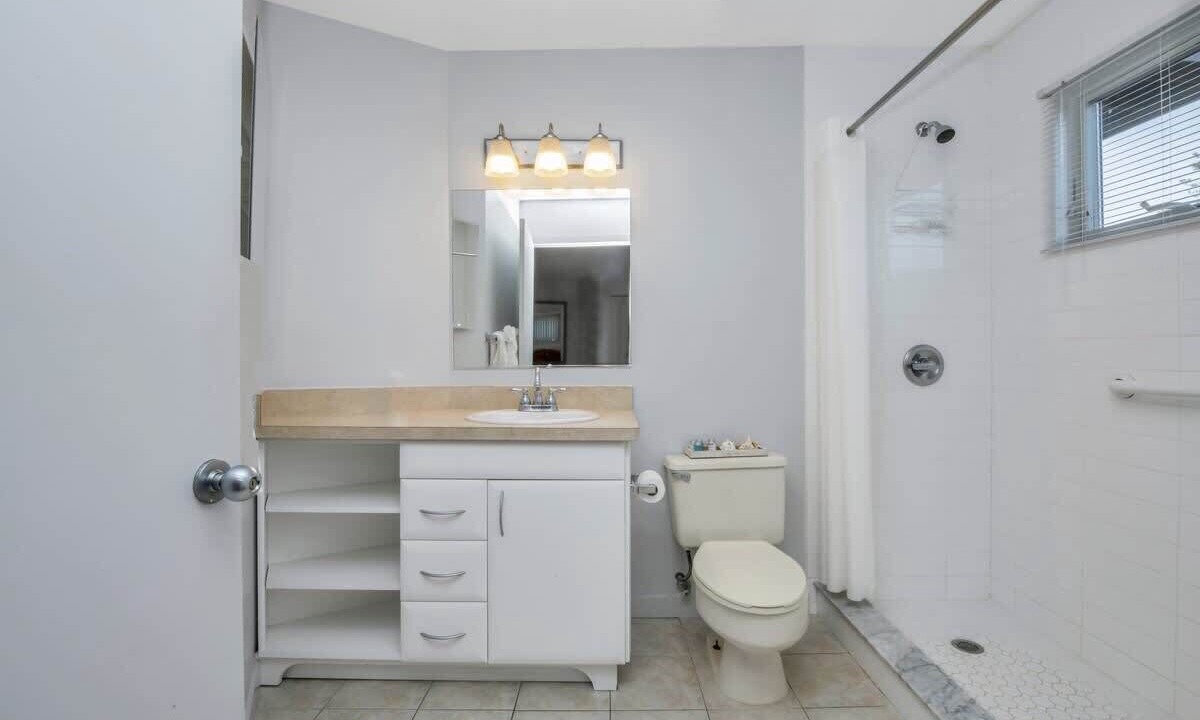 Photo of Bathroom in Napeague