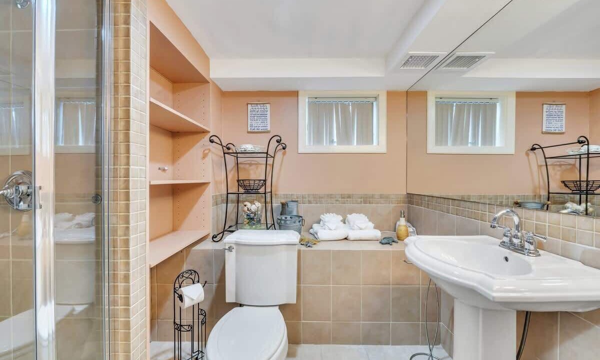 Photo of Bathroom in Napeague