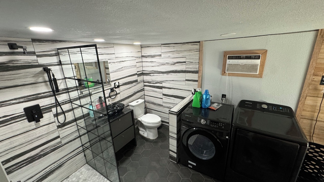 Photo of Bathroom in Pecan Acres