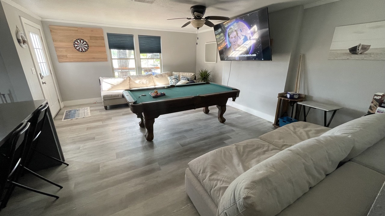 Photo of Livingroom in Pecan Acres