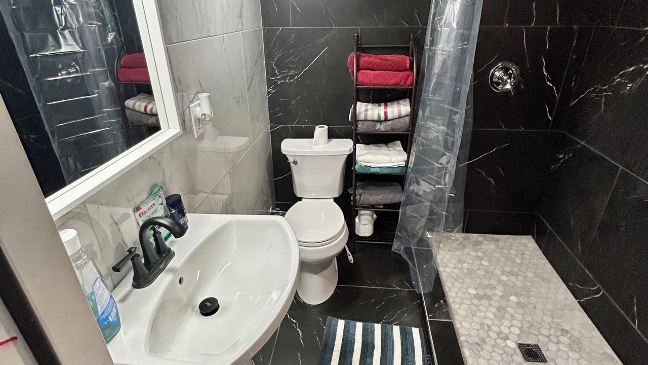 Photo of Bathroom in Pecan Acres