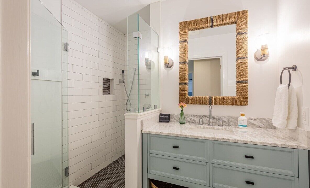 Photo of Others in Weems