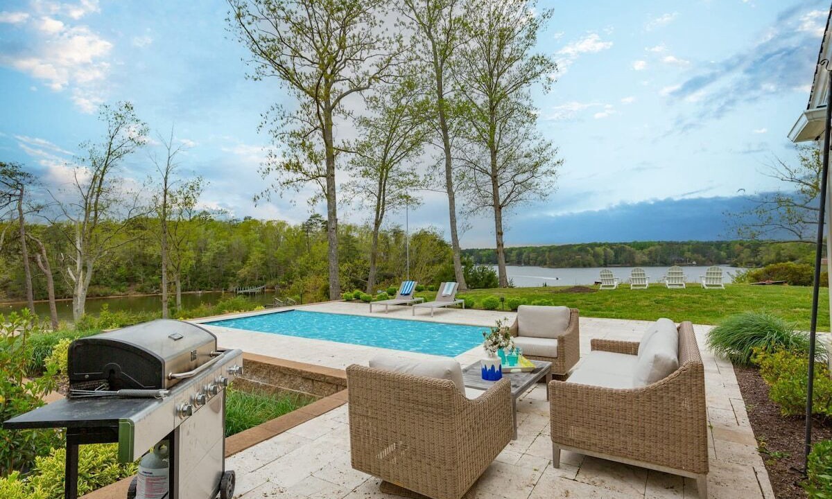 Photo of Outdoor in Weems