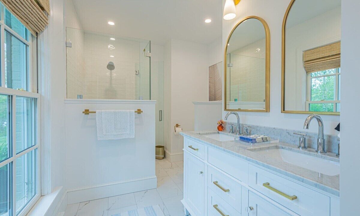 Photo of Others in Weems