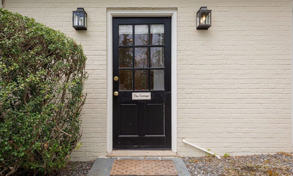 Photo of Others in Weems