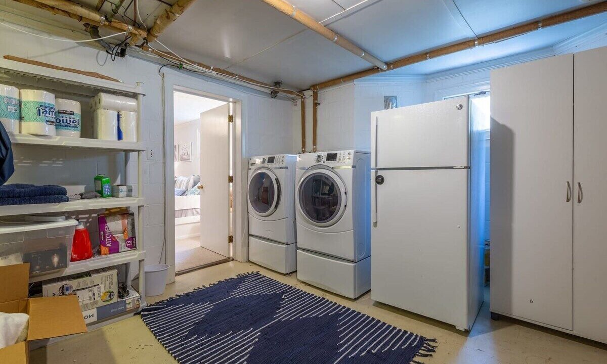 Photo of Others in Weems