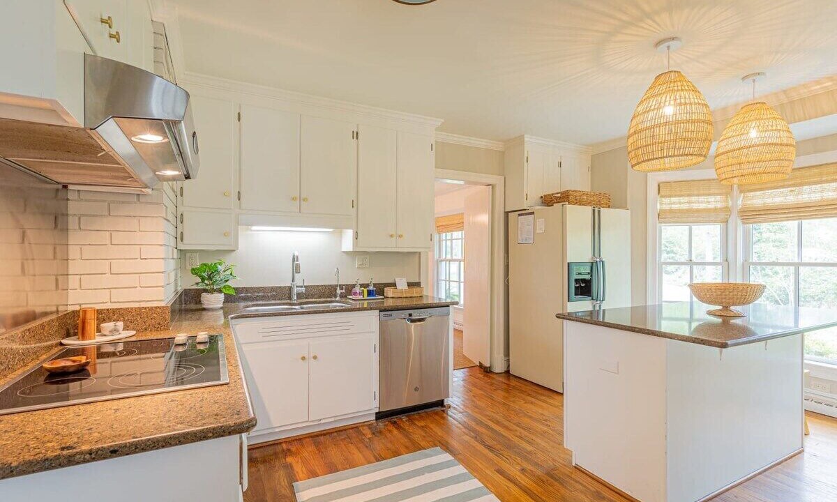 Photo of Bedroom in Weems