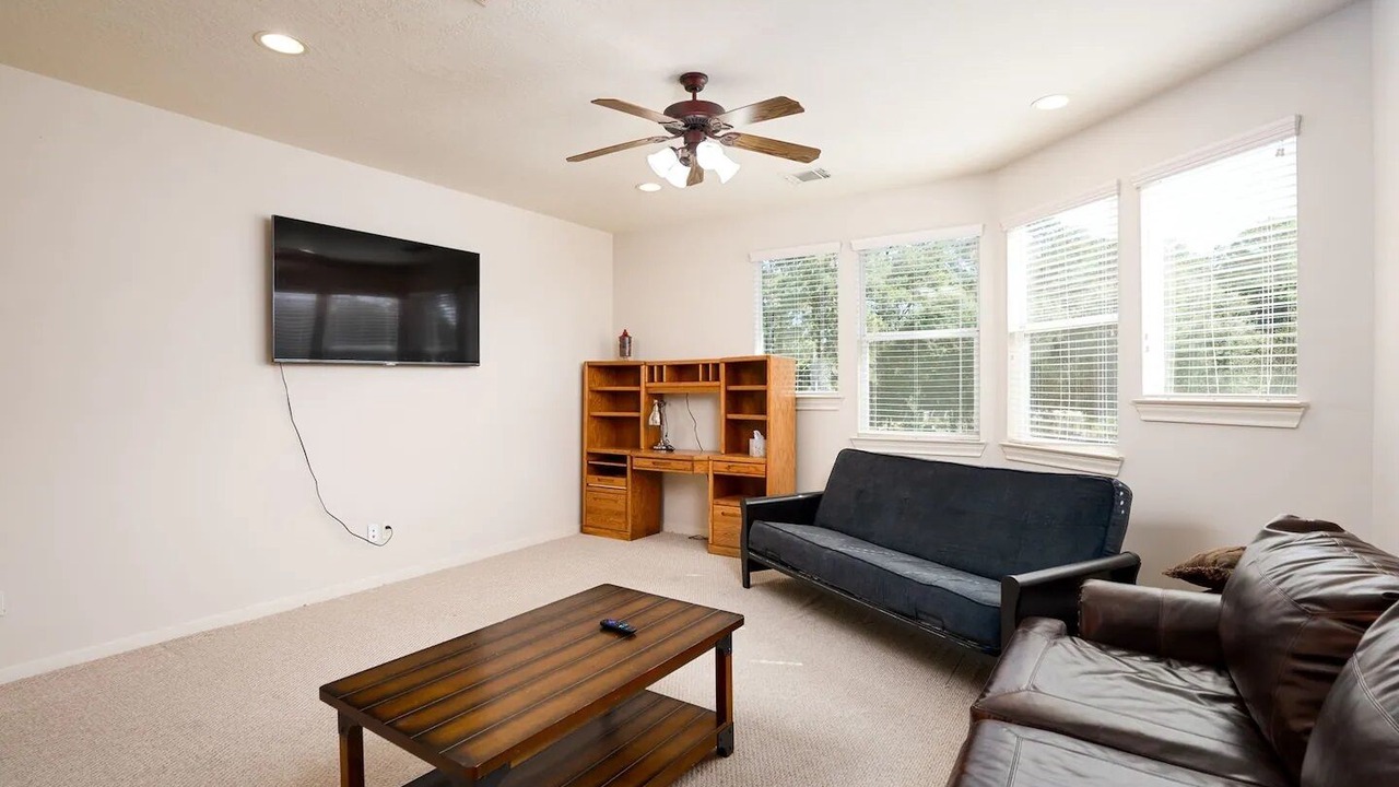 Photo of Livingroom in Cypress