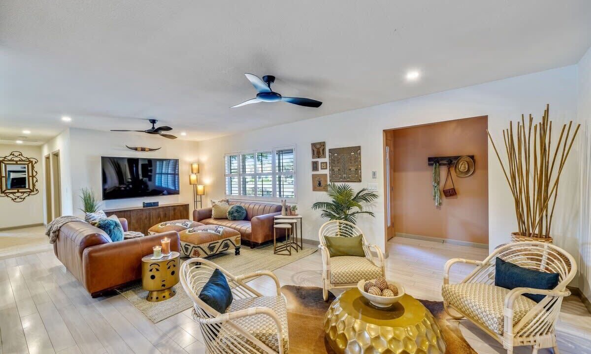 Photo of Livingroom in Scottsdale Country Acres