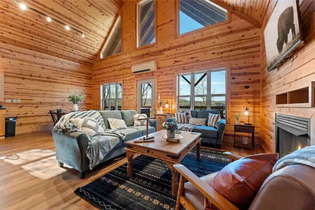 Photo of Livingroom in Jasper