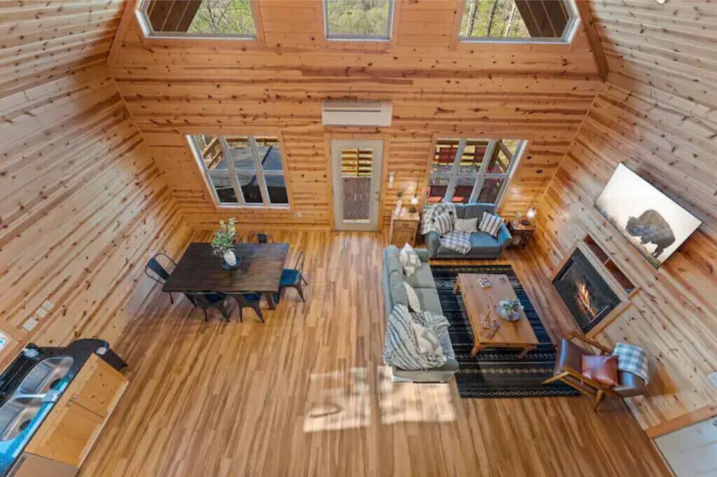 Photo of Livingroom in Jasper