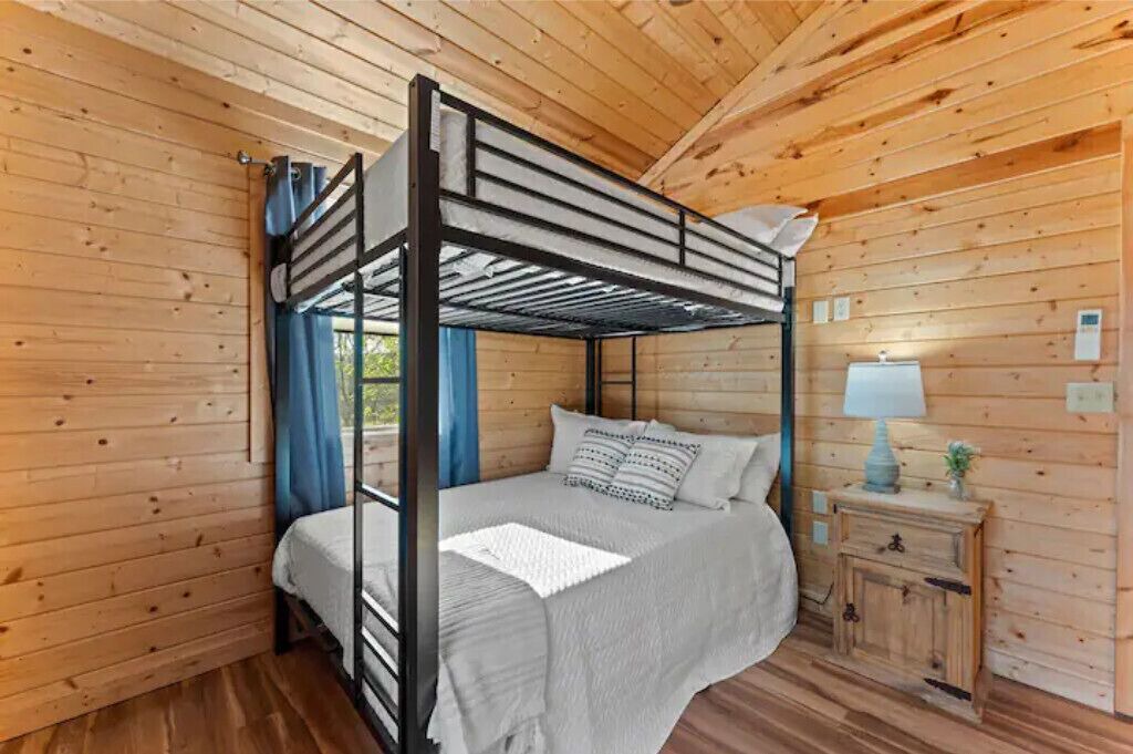 Photo of Bedroom in Jasper