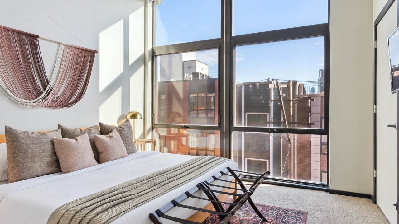 Photo of Bedroom in Fairmount