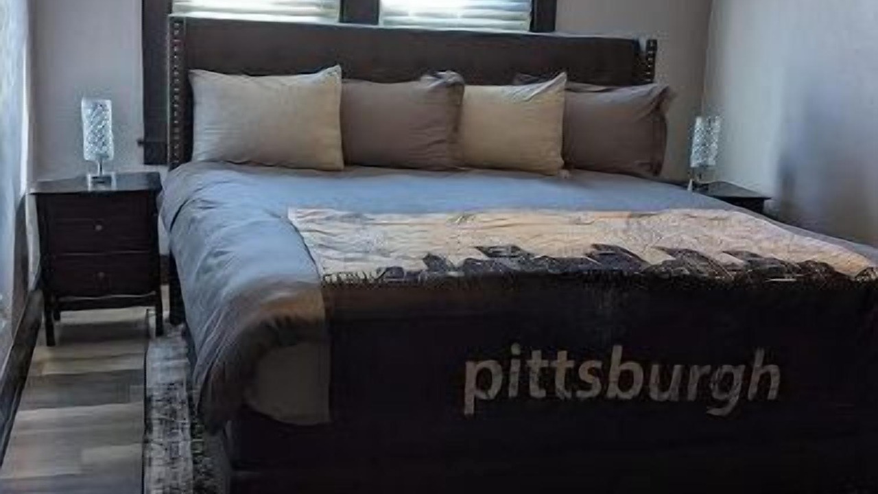 Photo of Bedroom in Swissvale