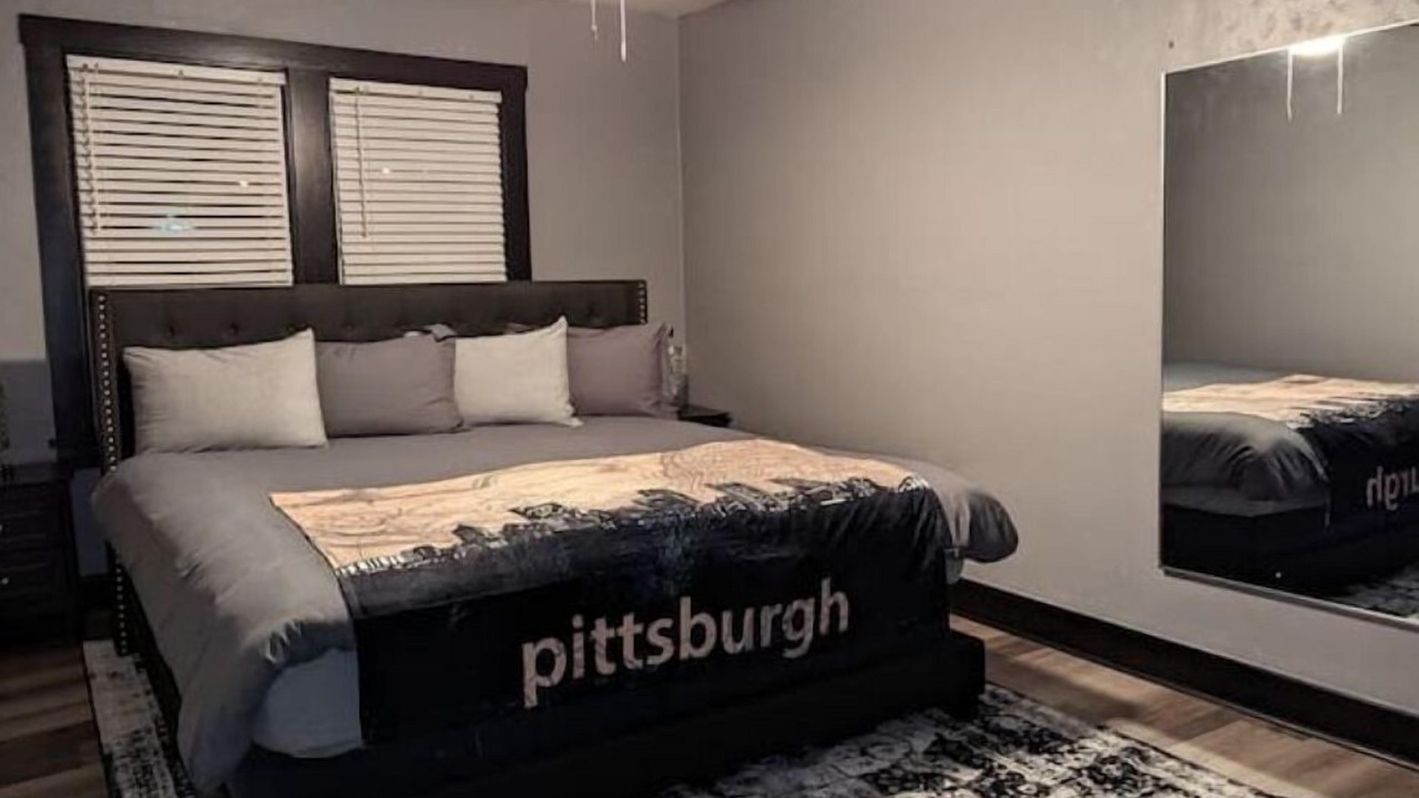 Photo of Bedroom in Swissvale