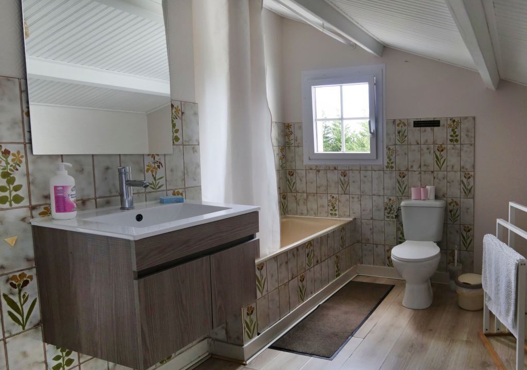 Photo of Bathroom in Jard-sur-Mer