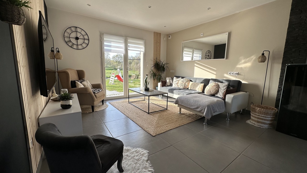 Photo of Livingroom in Saint-Andre-des-Eaux