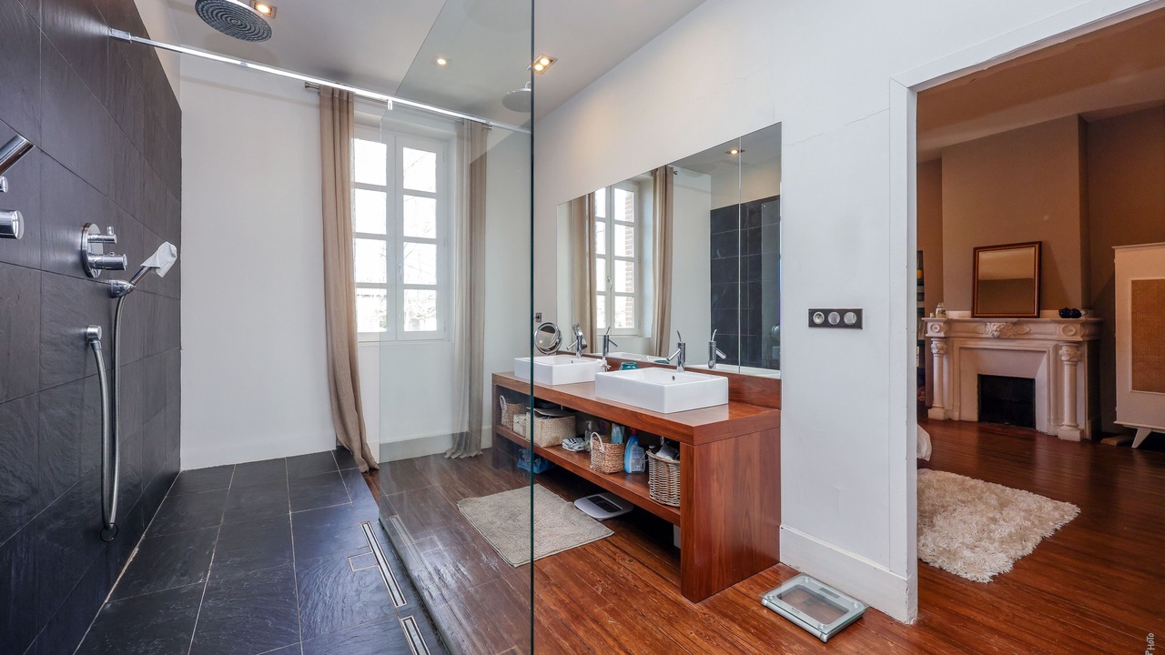 Photo of Bathroom in Lisle-sur-Tarn