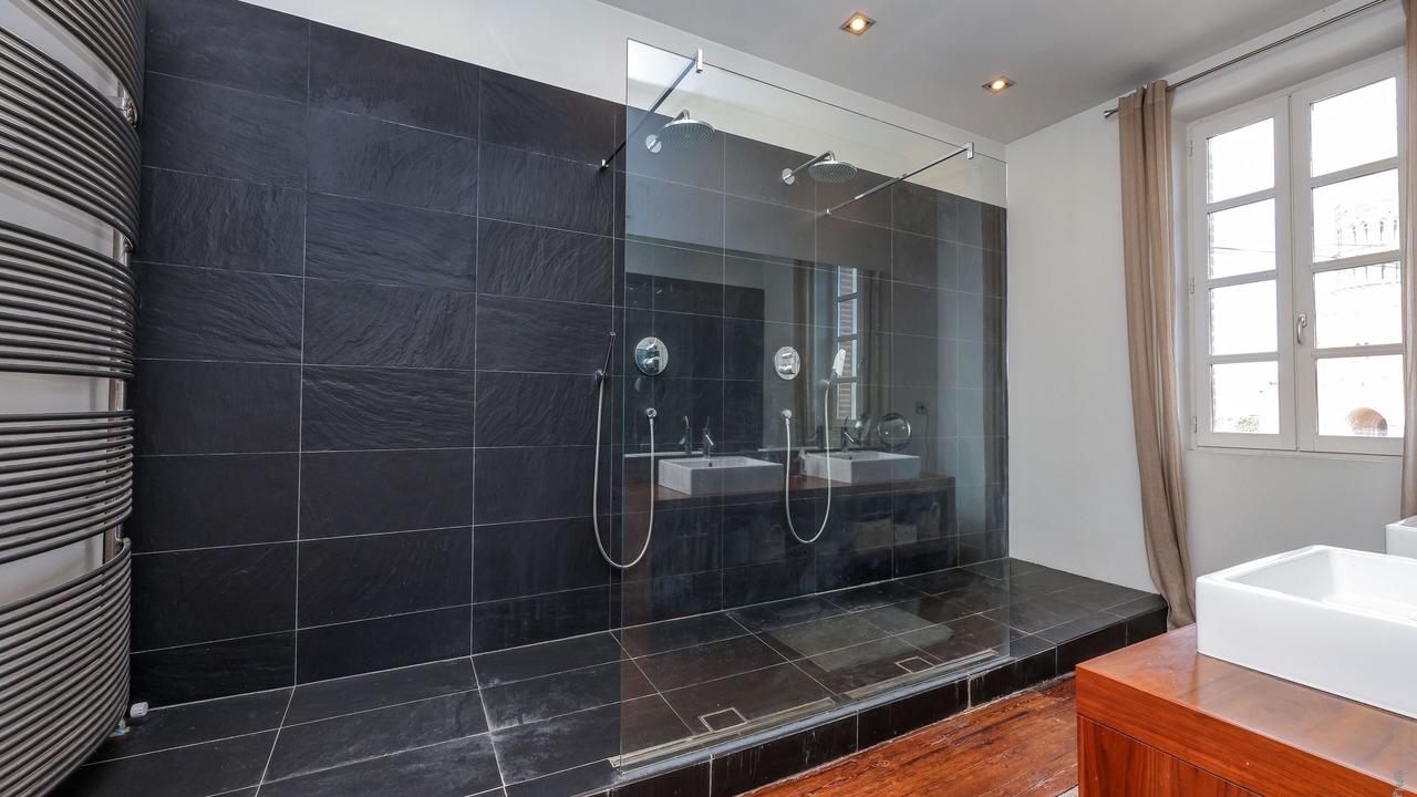 Photo of Bathroom in Lisle-sur-Tarn