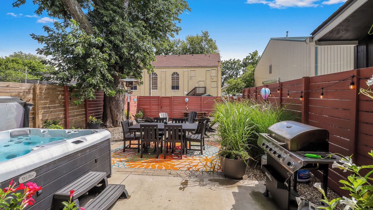 Photo of Outdoor in Phoenix Hill