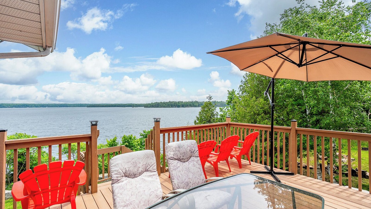 Photo of Patio Balcony in Head Lake