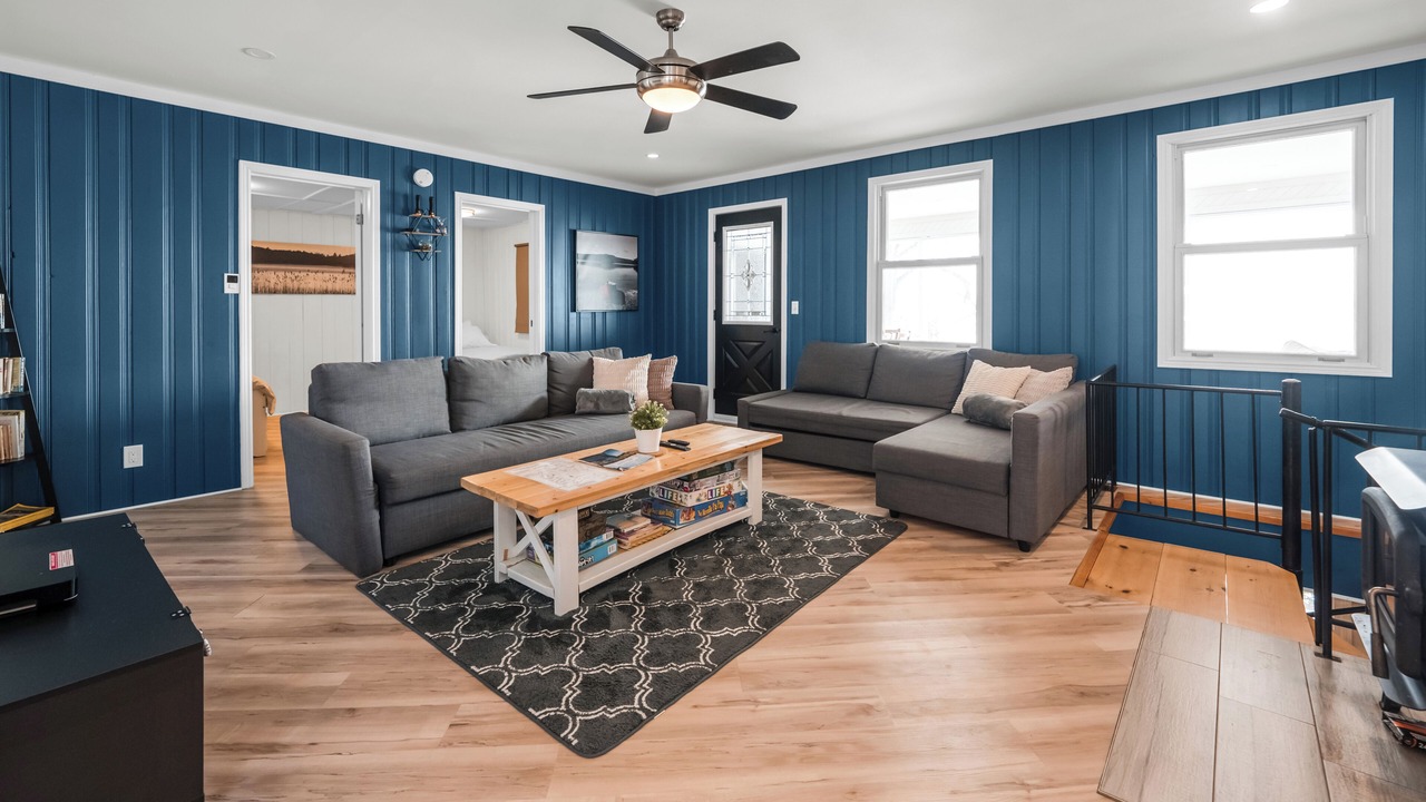 Photo of Livingroom in Head Lake