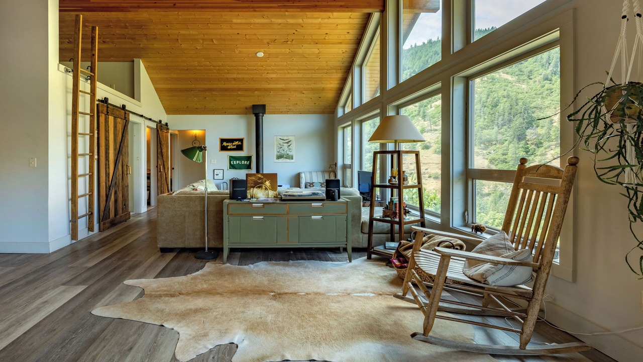 Photo of Others in Lyle