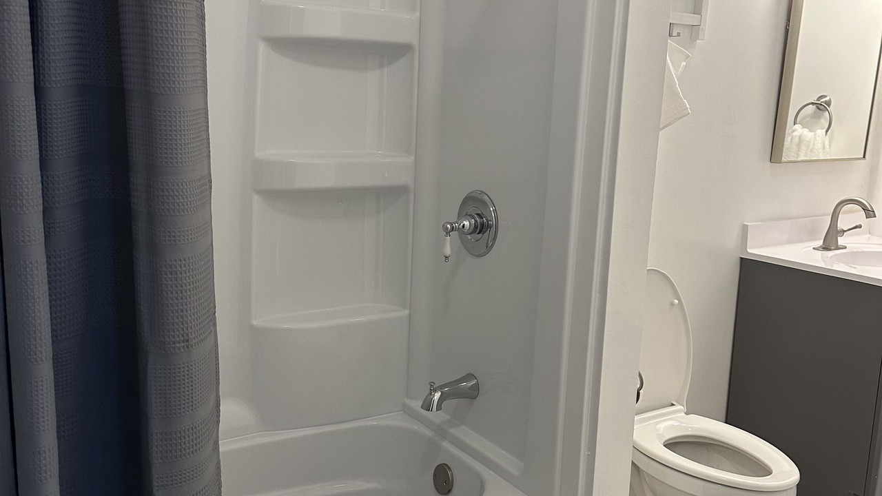 Photo of Bathroom in Round Lake Beach