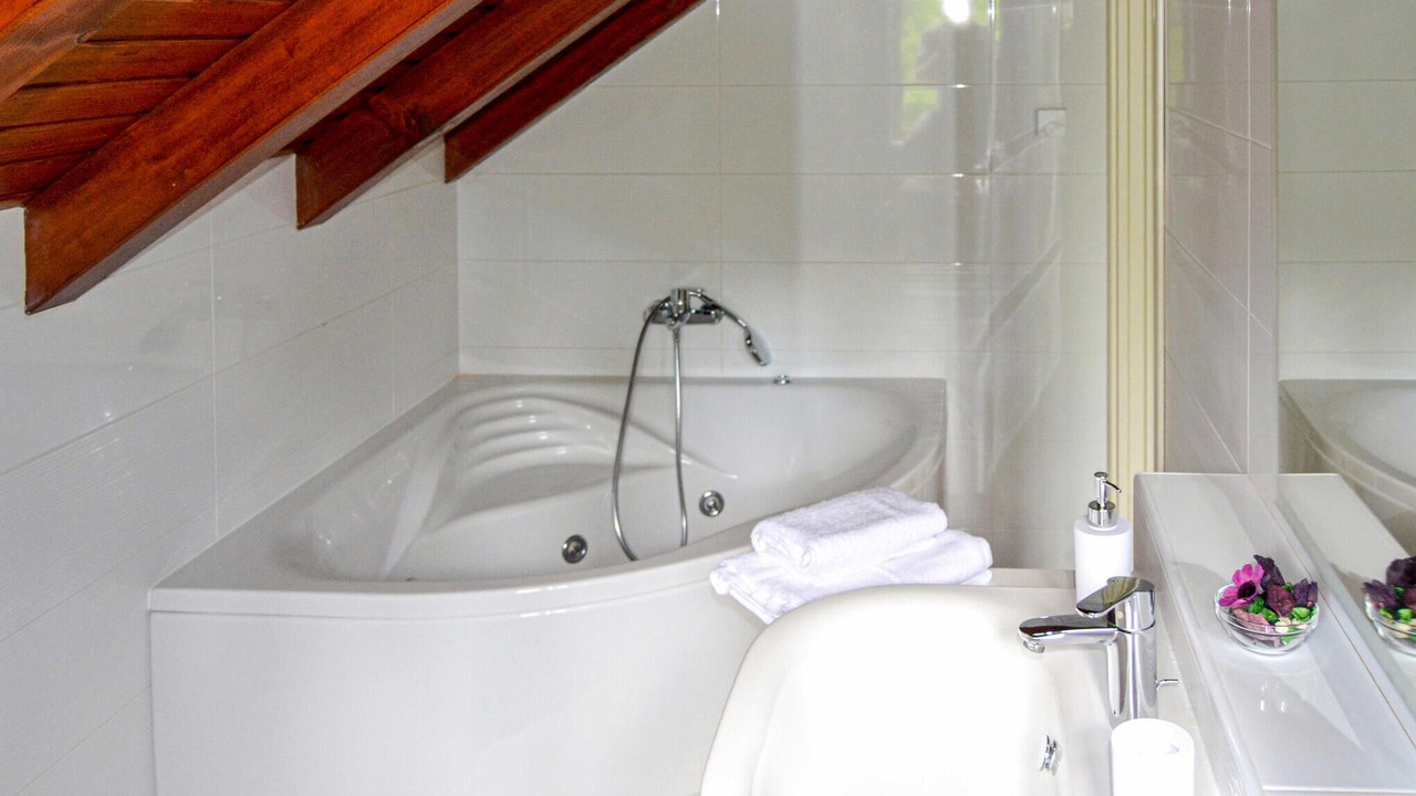 Photo of Bathroom in Sarsoni