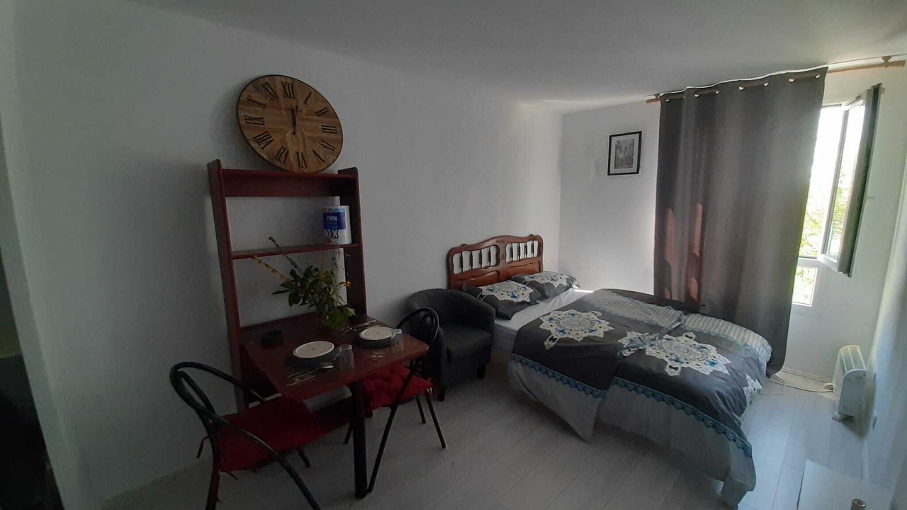 Photo of Bedroom in Cergy