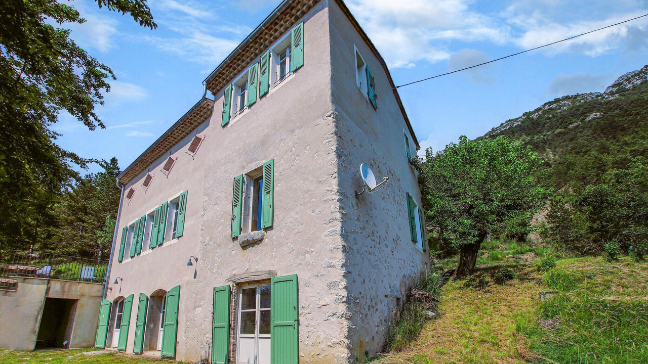 Photo of Others in Die