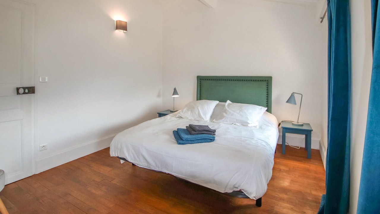 Photo of Others in Die