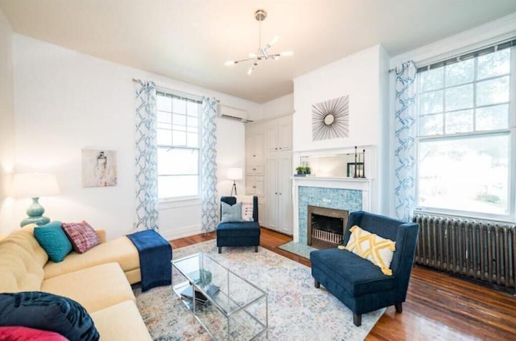 Photo of Livingroom in Daniels Hill