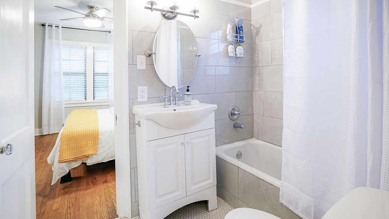 Photo of Bathroom in Crestwood