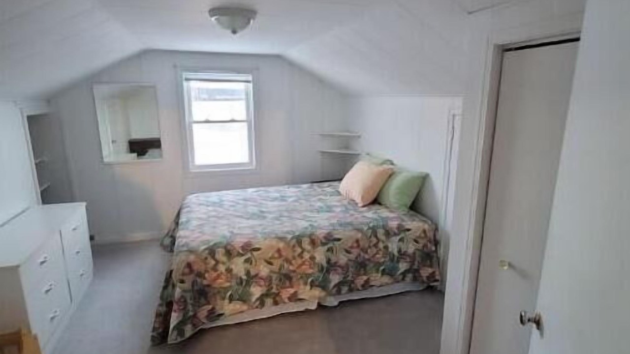 Photo of Bedroom in Lewisporte